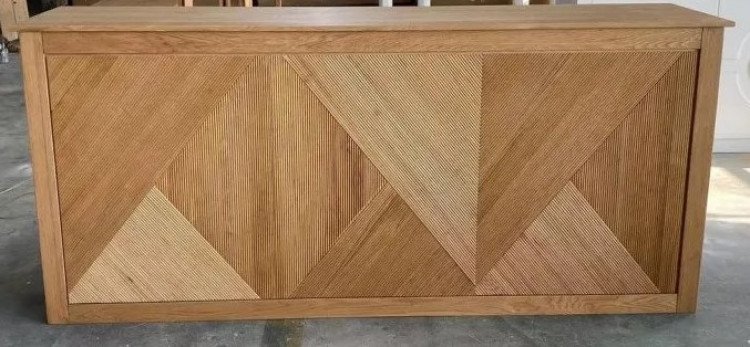 Natural Wood Ribbed Pattern Bar - 8'